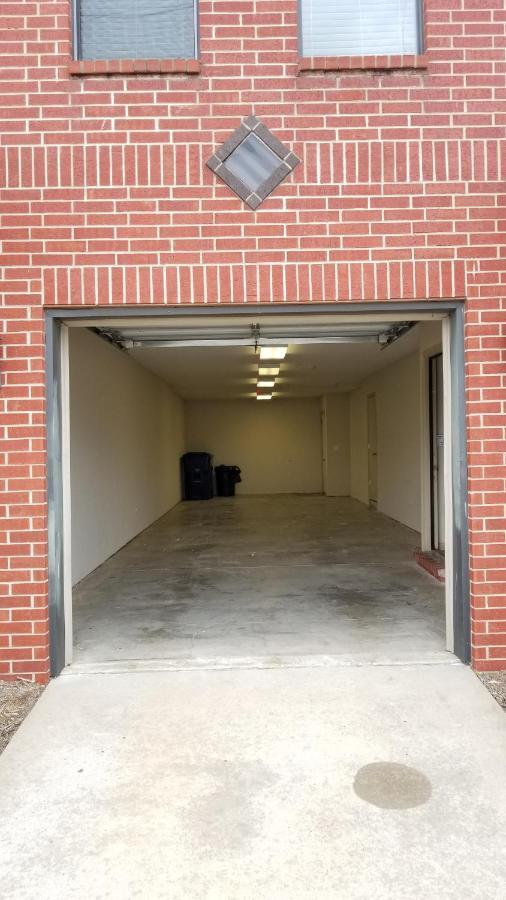 Old Fort Loft King & Queen Suites Nearest Accomodation To Marshals Museum Power Your Ev For Free! Fort Smith Exteriér fotografie