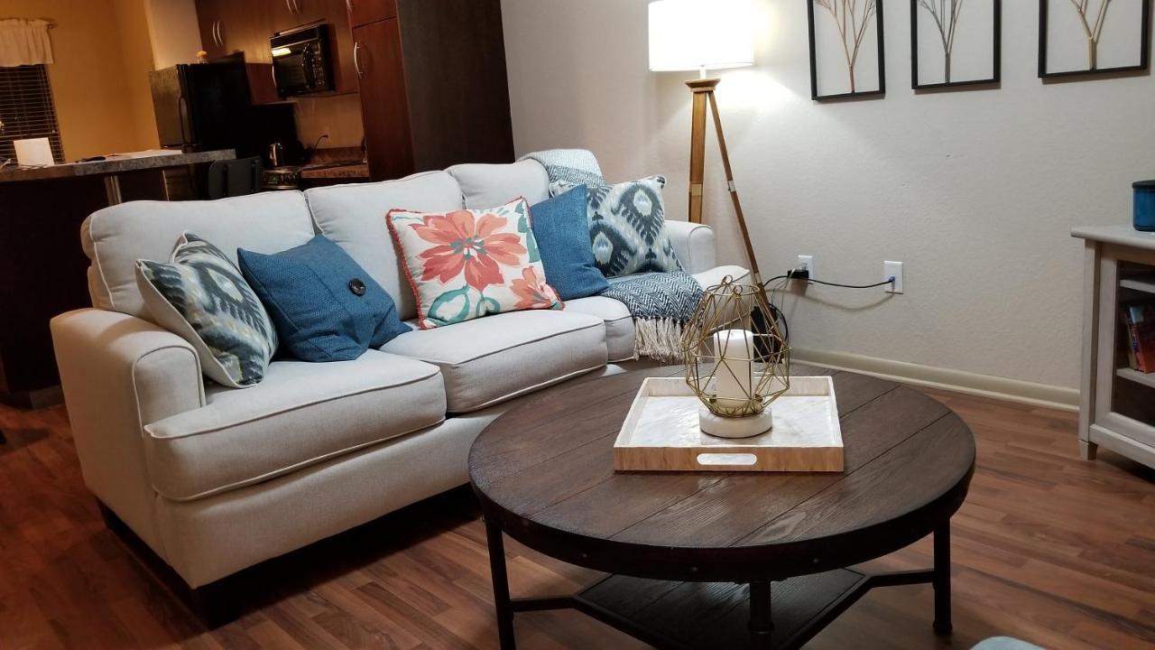 Old Fort Loft King & Queen Suites Nearest Accomodation To Marshals Museum Power Your Ev For Free! Fort Smith Exteriér fotografie